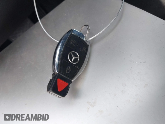 2015 Mercedes-Benz C 300 Luxury with VIN 55SWF4KB4FU000817, listed as a IAAI auction lot 41565974 with 102,223 mi miles and . Bid and sale history available at carsss.com. Image 11.