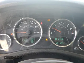 2013 Jeep Wrangler Unlimited Sport z VIN 1C4BJWDG0DL690966, wystawiony jako Copart lot #50554615 z przebiegiem 101 383 mil mil oraz Szkoda całkowita • Salvage title. Historia ofert i sprzedaży dostępna na DreamBid. Obrazek 9.