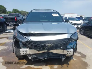 2023 Toyota Highlander L with VIN 5TDKDRAHXPS016140, listed as a IAAI auction lot 42275211 with 33,144 mi miles and . Bid and sale history available at DreamBid. Image 13.