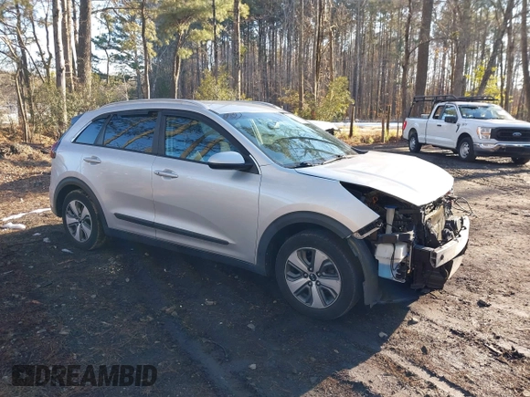 2018 Kia Niro LX with VIN KNDCB3LC1J5114060, listed as a IAAI auction lot 41326850 with 106,330 mi miles. Bid and sale history available at carsss.com. Image 1.