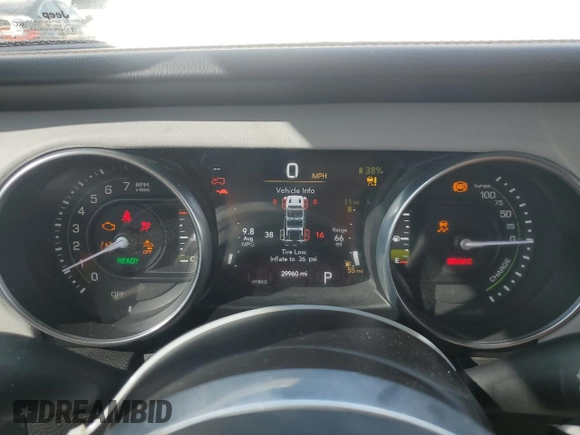 2022 Jeep Wrangler Unlimited Sahara with VIN 1C4JJXP60NW172103, listed as a Copart auction lot 60396415 with 29,960 mi miles and Salvage title. Bid and sale history available at DreamBid. Image 9.