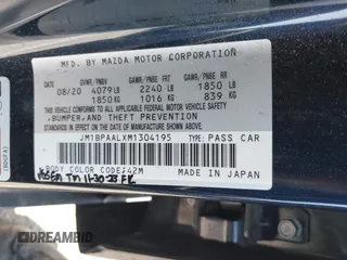 2021 Mazda Mazda3 Sedan 2.5 S with VIN JM1BPAALXM1304195, listed as a IAAI auction lot 41954762 with 22,886 mi miles. Bid and sale history available at carsss.com. Image 9.