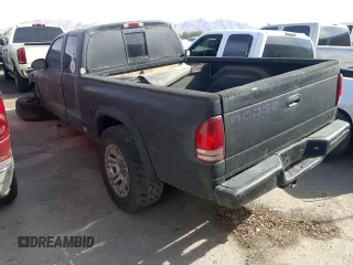 2000 Dodge Dakota SLT with VIN 1B7GG22X1YS655459, listed as a Copart auction lot 84569564 with 240,478 mi miles and Non Repairable. Bid and sale history available at DreamBid. Image 2.