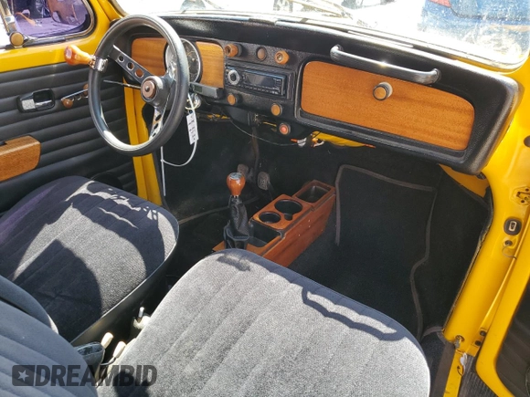 1970 Volkswagen Beetle with VIN 1102216344, listed as a Copart auction lot 66714184 with 14,189 mi miles and Salvage Title. Bid and sale history available at DreamBid. Image 8.