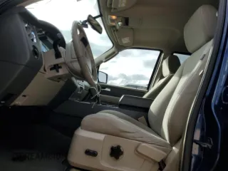2008 Ford Expedition Max SSV z VIN 1FMFK15588LA14734, wystawiony jako Copart lot #83974404 z przebiegiem 205 662 mil mil oraz Szkoda całkowita • Salvage title. Historia ofert i sprzedaży dostępna na DreamBid. Obrazek 7.