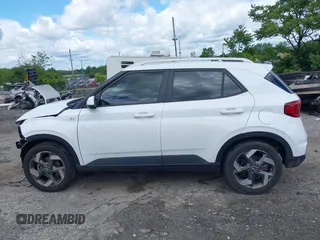 2022 Hyundai Venue SEL with VIN KMHRC8A35NU158934, listed as a IAAI auction lot 42300968 with 31,244 mi miles and . Bid and sale history available at DreamBid. Image 15.