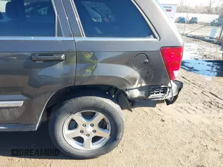 2005 Jeep Grand Cherokee Limited с VIN 1J4HR58N05C667737, выставлен на аукционе IAAI как лот 41824082 с пробегом 147 995 миль миль и . История ставок и продаж доступна на DreamBid. Изображение 12.