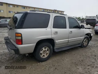 2005 GMC Yukon SLE with VIN 1GKEC13V15R260439, listed as a Copart auction lot 42326145 with 281,821 mi miles and Salvage Title. Bid and sale history available at carsss.com. Image 3.