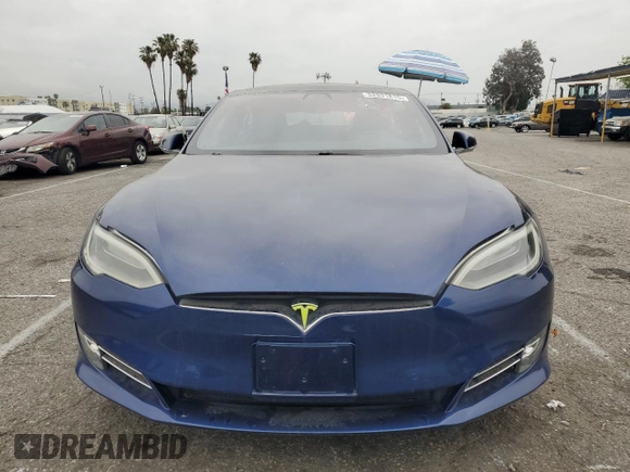 2017 Tesla Model S 100D z VIN 5YJSA1E20HF192300, wystawiony jako Copart lot #52931815 z przebiegiem 93 916 mil mil oraz Szkoda całkowita • Salvage title. Historia ofert i sprzedaży dostępna na DreamBid. Obrazek 5.