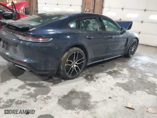 2021 Porsche Panamera with VIN WP0AJ2A78ML121162, listed as a IAAI auction lot 41560345 with 89,775 mi miles. Bid and sale history available at carsss.com. Image 4.