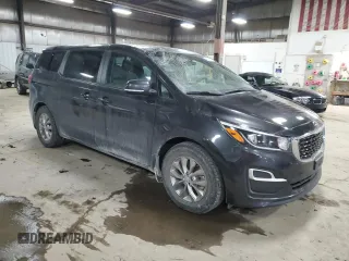 2020 Kia Sedona EX with VIN KNDMB5C12L6588496, listed as a Copart auction lot 45233365 with 104,325 mi miles and Clean Title. Bid and sale history available at carsss.com. Image 4.