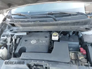 2013 Nissan Pathfinder SL with VIN 5N1AR2MM0DC656198, listed as a IAAI auction lot 42458798 with 140,793 mi miles and . Bid and sale history available at DreamBid. Image 10.