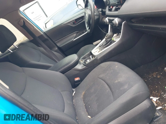 2021 Toyota RAV4 Hybrid LE with VIN 4T3L6RFV6MU027790, listed as a IAAI auction lot 41828702 with 63,411 mi miles. Bid and sale history available at carsss.com. Image 5.