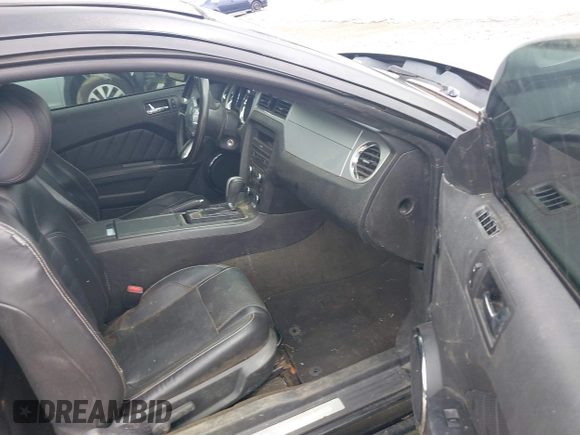 2014 Ford Mustang V6 with VIN 1ZVBP8AM3E5244110, listed as a IAAI auction lot 42383221 with 102,625 mi miles and . Bid and sale history available at DreamBid. Image 5.