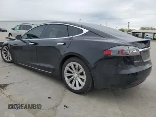2018 Tesla Model S 75D with VIN 5YJSA1E29JF293521, listed as a Copart auction lot 50104625 with 93,428 mi miles and Salvage Title. Bid and sale history available at DreamBid. Image 2.