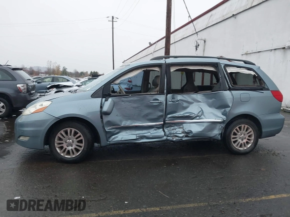 2007 Toyota Sienna XLE z VIN 5TDBK22C97S003525, wystawiony jako IAAI lot #40907947 z przebiegiem Nie podano mil oraz . Historia ofert i sprzedaży dostępna na DreamBid. Obrazek 6.