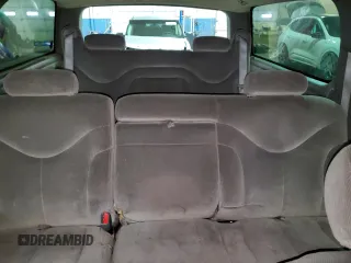 2002 GMC Yukon XL SLT with VIN 1GKFK16Z72J233875, listed as a Copart auction lot 46893385 with 277,177 mi miles and Clean Title. Bid and sale history available at carsss.com. Image 10.
