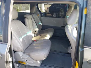 2013 Toyota Sienna LE AAS with VIN 5TDKK3DC0DS313786, listed as a IAAI auction lot 41981268 with 162,423 mi miles. Bid and sale history available at carsss.com. Image 8.