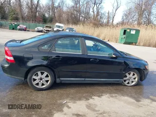 2006 Volvo S40 2.4L with VIN YV1MS382862160847, listed as a IAAI auction lot 41755812 with 163,594 mi miles. Bid and sale history available at carsss.com. Image 13.