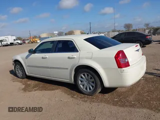 2008 Chrysler 300 LX with VIN 2C3KA43R18H258997, listed as a IAAI auction lot 41730765 with 135,905 mi miles. Bid and sale history available at carsss.com. Image 14.