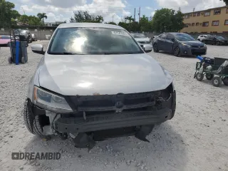 2013 Volkswagen Jetta SE z VIN 3VWDP7AJ8DM354734, wystawiony jako Copart lot #61147355 z przebiegiem 103 428 mil mil oraz Szkoda całkowita • Salvage title. Historia ofert i sprzedaży dostępna na DreamBid. Obrazek 5.