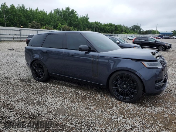 2025 Land Rover Range Rover SE with VIN SALKP9FU4SA284208, listed as a Copart auction lot 55233495 with 10,801 mi miles and Salvage title. Bid and sale history available at DreamBid. Image 4.
