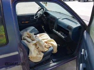 1995 Nissan Frontier XE with VIN 1N6HD16S7SC352383, listed as a IAAI auction lot 42616209 with 209,004 mi miles and . Bid and sale history available at DreamBid. Image 5.