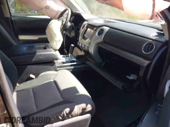 2014 Toyota Tundra 4WD Truck SR5 with VIN 5TFDW5F15EX337114, listed as a IAAI auction lot 41734727 with 209,163 mi miles. Bid and sale history available at carsss.com. Image 5.