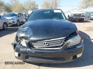 2001 Lexus IS 300/350 with VIN JTHBD182310028075, listed as a IAAI auction lot 41460311 with 232,847 mi miles and . Bid and sale history available at carsss.com. Image 12.