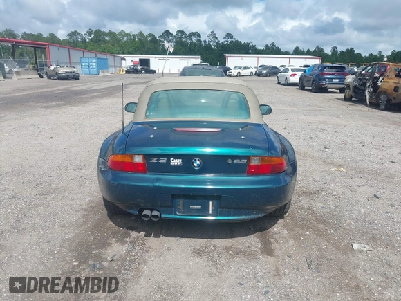 1999 BMW Z3 2.5 with VIN 4USCH9336XLF81090, listed as a IAAI auction lot 42742278 with 164,341 mi miles and . Bid and sale history available at DreamBid. Image 16.