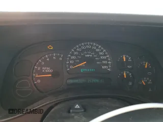 2005 Chevrolet Silverado 1500 Z71 z VIN 1GCEK19BX5Z161954, wystawiony jako Copart lot #51647655 z przebiegiem 213 920 mil mil oraz Szkoda całkowita • Salvage title. Historia ofert i sprzedaży dostępna na DreamBid. Obrazek 9.