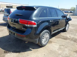 2013 Lincoln MKX with VIN 2LMDJ6JKXDBL04359, listed as a IAAI auction lot 41974216 with 160,904 mi miles. Bid and sale history available at carsss.com. Image 4.
