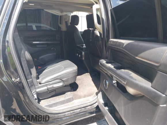 2018 Ford Expedition Max Platinum with VIN 1FMJK1MT5JEA38641, listed as a IAAI auction lot 42049736 with 95,093 mi miles and . Bid and sale history available at DreamBid. Image 8.
