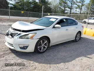 2014 Nissan Altima SV with VIN 1N4AL3AP1EC328418, listed as a IAAI auction lot 41800996 with 195,350 mi miles and . Bid and sale history available at DreamBid. Image 2.