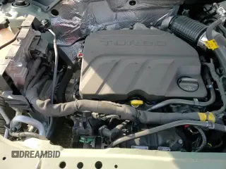 2024 Chevrolet Trax ACTIV z VIN KL77LKE21RC204424, wystawiony jako Copart lot #55168625 z przebiegiem 4 355 mil mil oraz Szkoda całkowita • Salvage title. Historia ofert i sprzedaży dostępna na DreamBid. Obrazek 14.