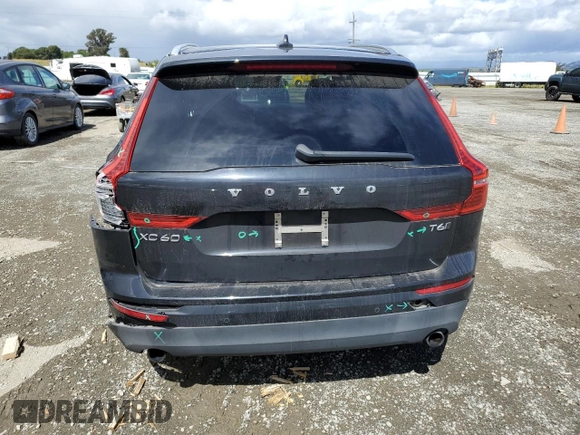 2018 Volvo XC60 Momentum z VIN LYVA22RK2JB078752, wystawiony jako Copart lot #56593385 z przebiegiem 50 890 mil mil oraz Szkoda całkowita • Salvage title. Historia ofert i sprzedaży dostępna na DreamBid. Obrazek 6.
