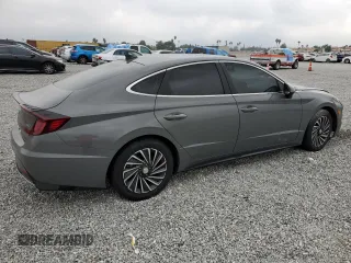 2020 Hyundai Sonata Hybrid Limited with VIN KMHL54JJXLA013913, listed as a Copart auction lot 68998073 with 115,396 mi miles. Bid and sale history available at carsss.com. Image 3.
