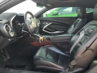 2018 Chevrolet Camaro 2SS z VIN 1G1FH1R71J0190264, wystawiony jako Copart lot #41827695 z przebiegiem 91 749 mil mil oraz Szkoda całkowita • Salvage title. Historia ofert i sprzedaży dostępna na DreamBid. Obrazek 7.