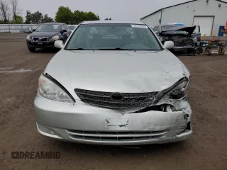 2004 Toyota Camry LE with VIN 4T1BE30K64U323377, listed as a Copart auction lot 58249465 with 274,902 mi miles and Salvage title. Bid and sale history available at DreamBid. Image 5.