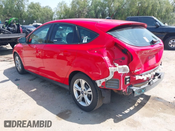 2014 Ford Focus SE z VIN 1FADP3K24EL119243, wystawiony jako IAAI lot #42121759 z przebiegiem 123 887 mil mil oraz . Historia ofert i sprzedaży dostępna na DreamBid. Obrazek 3.
