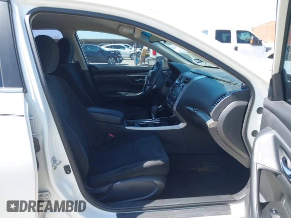 2015 Nissan Altima S z VIN 1N4AL3AP4FN872272, wystawiony jako IAAI lot #41982118 z przebiegiem 106 907 mil mil oraz . Historia ofert i sprzedaży dostępna na DreamBid. Obrazek 5.