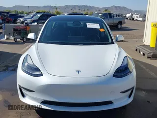 2021 Tesla Model 3 Long Range z VIN 5YJ3E1EB9MF006966, wystawiony jako IAAI lot #41976745 z przebiegiem 37 651 mil mil oraz . Historia ofert i sprzedaży dostępna na DreamBid. Obrazek 12.