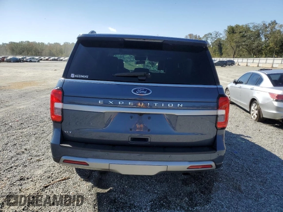 2023 Ford Expedition XLT with VIN 1FMJU1H89PEA12987, listed as a Copart auction lot 75675314 with 20,932 mi miles and Non Repairable. Bid and sale history available at carsss.com. Image 6.