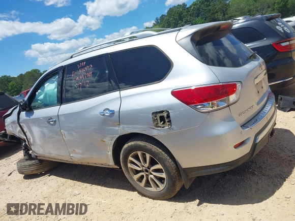 2015 Nissan Pathfinder SL z VIN 5N1AR2MM6FC668911, wystawiony jako IAAI lot #42344670 z przebiegiem 70 204 mil mil oraz . Historia ofert i sprzedaży dostępna na DreamBid. Obrazek 14.