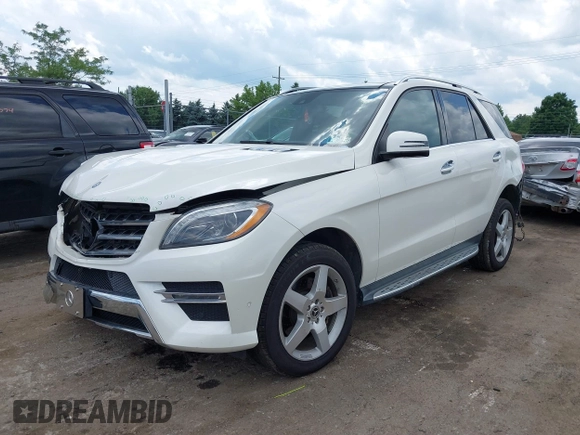 2015 Mercedes-Benz M 400 with VIN 4JGDA5GB8FA481715, listed as a IAAI auction lot 39877227 with 113,417 mi miles and . Bid and sale history available at DreamBid. Image 18.