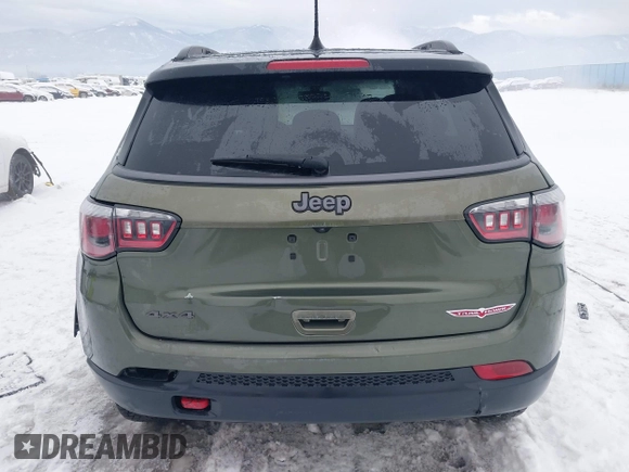 2018 Jeep Compass Trailhawk with VIN 3C4NJDDB5JT190890, listed as a IAAI auction lot 41251405 with 35,320 mi miles and . Bid and sale history available at carsss.com. Image 17.
