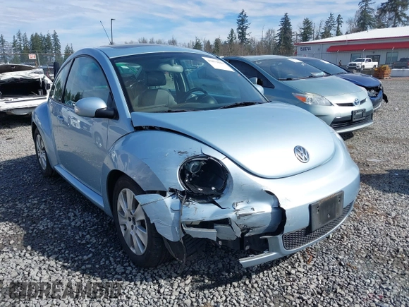 2010 Volkswagen Beetle with VIN 3VWRG3AG4AM016018, listed as a IAAI auction lot 41873044 with 33,263 mi miles and . Bid and sale history available at DreamBid. Image 6.