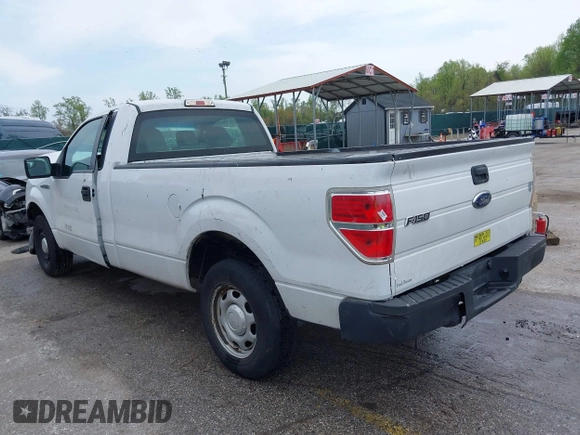 2014 Ford F-150 XL with VIN 1FTMF1CM0EKF70113, listed as a IAAI auction lot 41982424 with 150,007 mi miles. Bid and sale history available at carsss.com. Image 3.