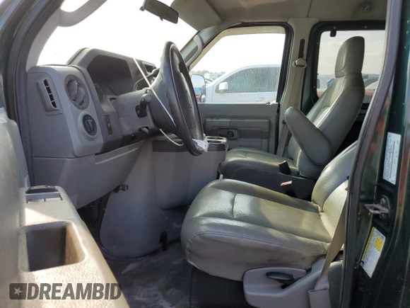 2009 Ford Econoline Passenger XL z VIN 1FMNE11W19DA56899, wystawiony jako Copart lot #76610224 z przebiegiem 144 111 mil mil oraz Szkoda całkowita • Salvage title. Historia ofert i sprzedaży dostępna na DreamBid. Obrazek 7.