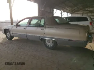 1994 Cadillac Fleetwood z VIN 1G6DW52P2RR716708, wystawiony jako Copart lot #86538194 z przebiegiem Nie podano mil oraz Czysty tytuł • Clean title. Historia ofert i sprzedaży dostępna na DreamBid. Obrazek 2.